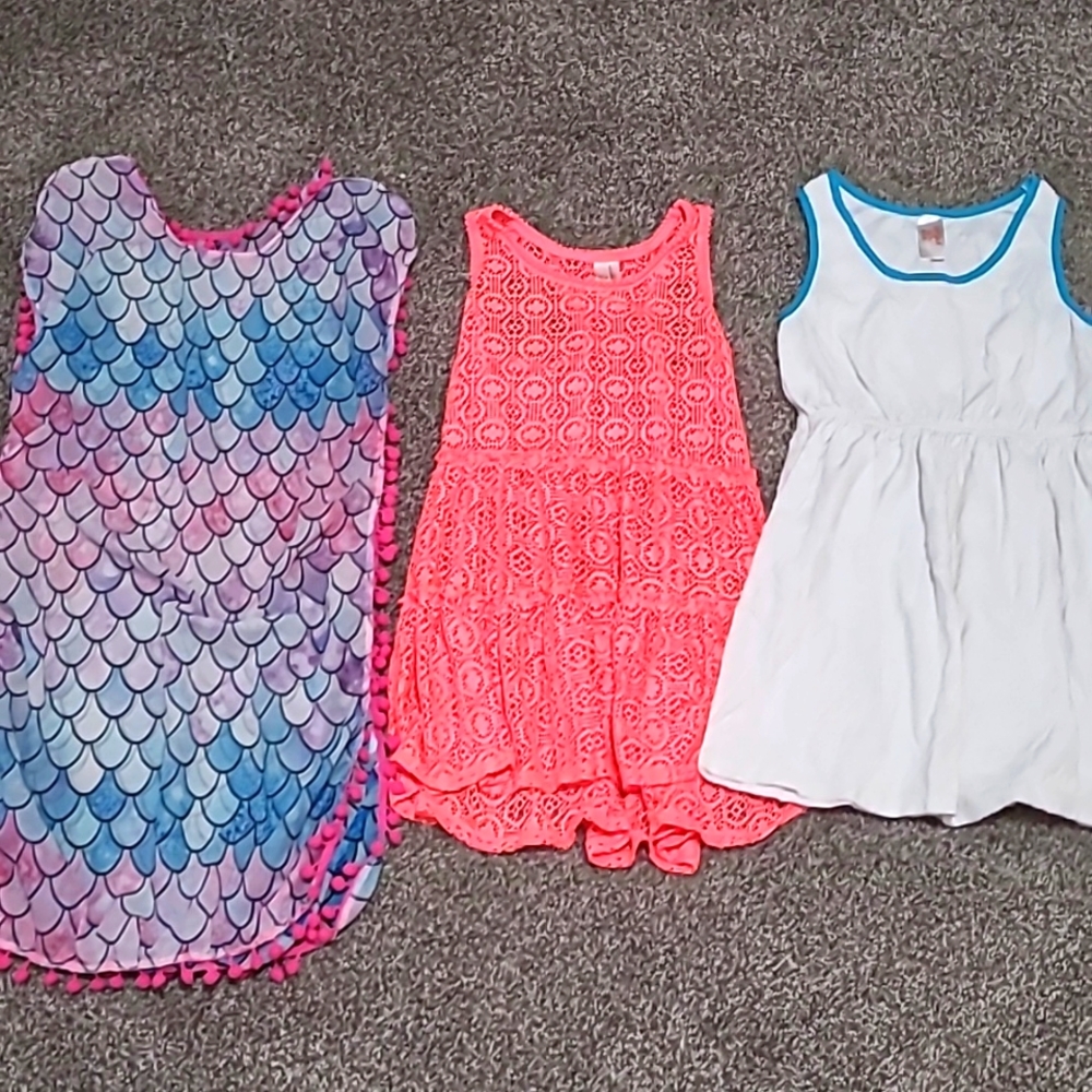4/$25 3 Swim wraps for kids selling together
